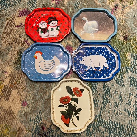 Vintage Jewelry or Other Tin Trays Elite Made in England Giftco Hen Chicken Xmas - Picture 2 of 6